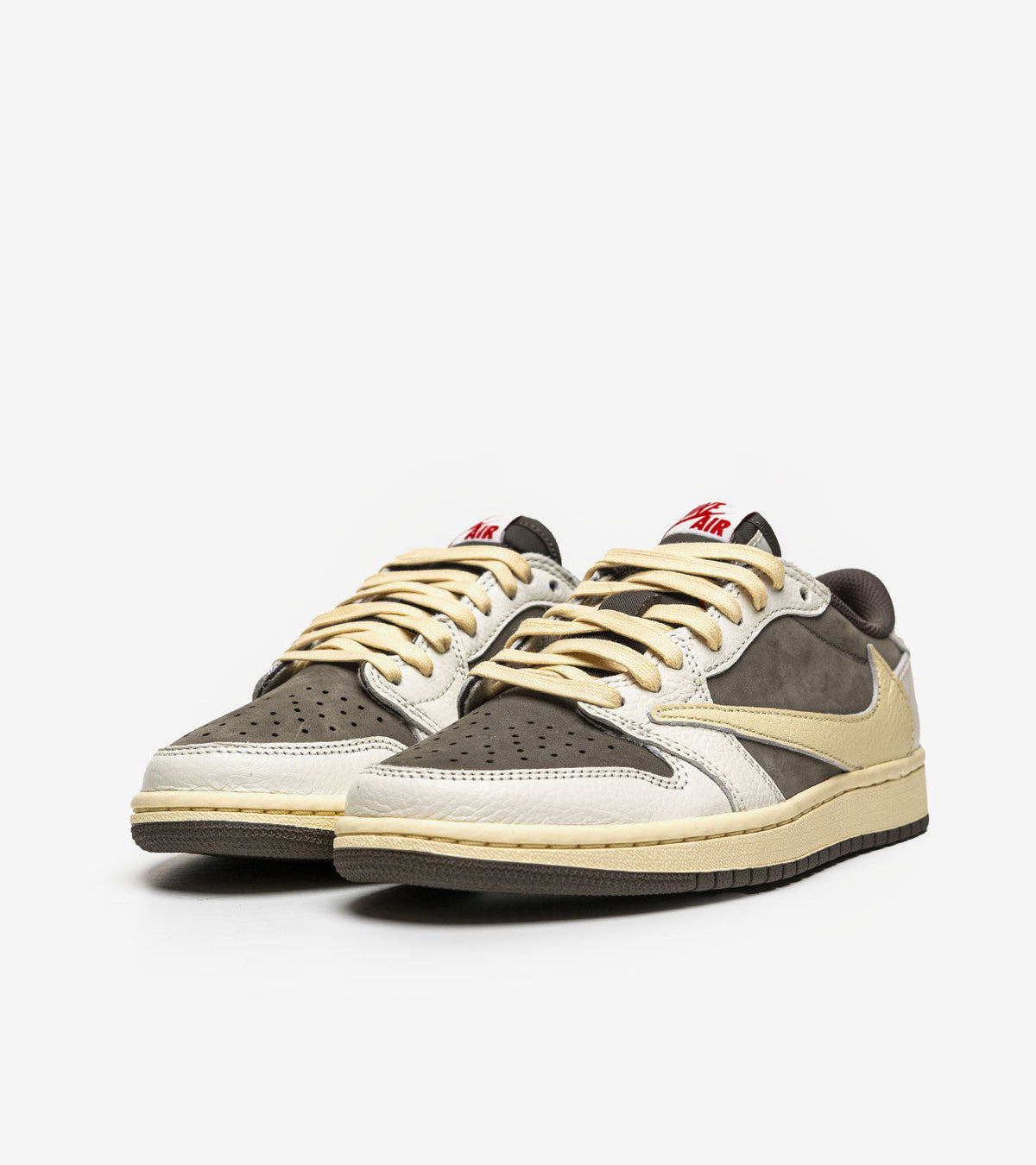 Travis Scott Jordan 1 Reverse Mocha